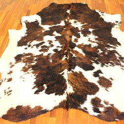 TRICOLOR COWHIDE RUG 6x6 - Products