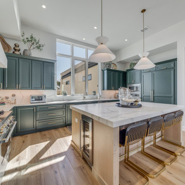 Modern European: 3,830 ft², 4 BR/3 BA/1 ST