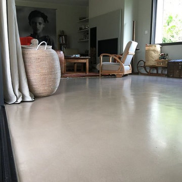 Réalisation des sols à St Jacut : RDC et étage finition satinée Wax-Béton
