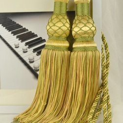 10 Colors QYM46 Polyester Curtain Tassel Tie Backs in Green Color - Window Treatment Accessories