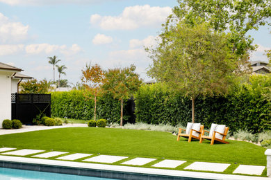 Inspiration for a landscaping in Los Angeles.
