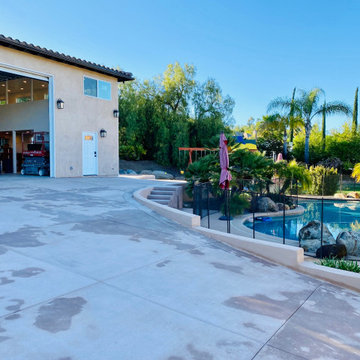 Poway, ca - Spacious RV Garage and Workshop with Bathroom
