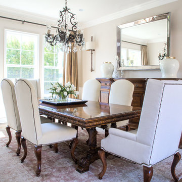 Casual Elegant Residence