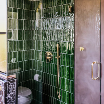 En Suite Primary Bath
