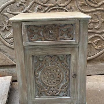 An old door, let's see what we did with it