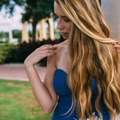 Janelle Joy's photo