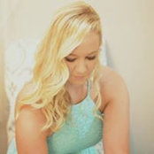 Hannah Rickard's photo