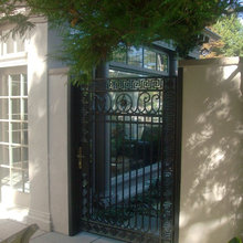 Gate