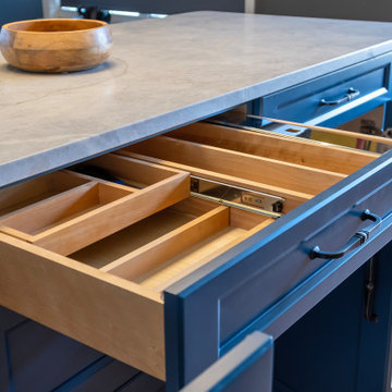 A Fun, Fresh Kitchen for a Multi-Generation Home