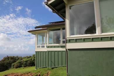 Inspiration for a modern exterior home remodel in Hawaii
