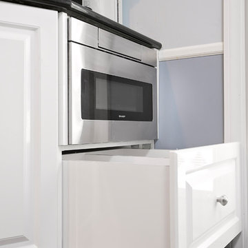 Kitchen & Closet Organization -- Lawrence, New York