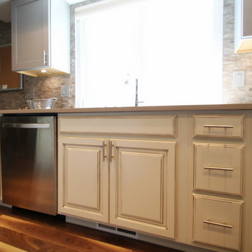 Transitional Two-Toned Kitchen Renovation