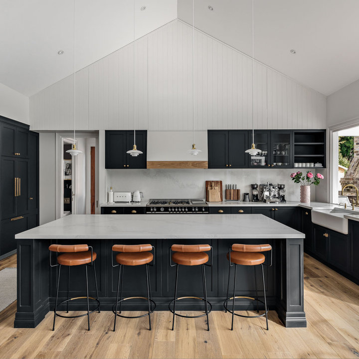 75 Beautiful U-shaped Kitchen Ideas & Designs - August 2024 | Houzz AU