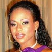 Fayola StClairs foto
