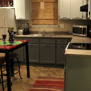 Kitchen Cabinet Update