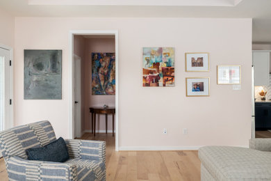 Example of a trendy living room design in Richmond