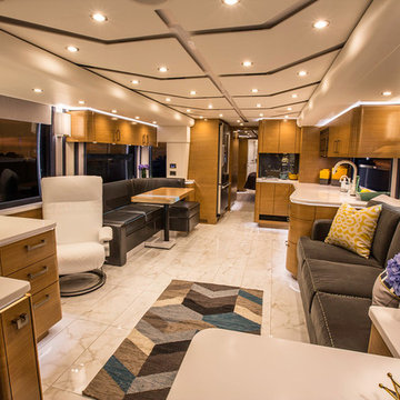 "Biscayne" Featherlite Coach 2384