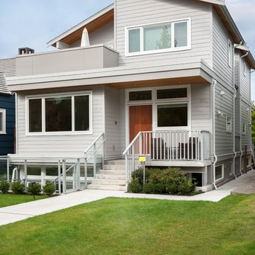Modern Extended Family - Vancouver