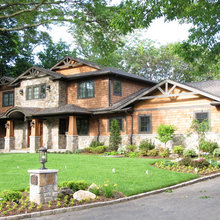Craftsman House in the Hills