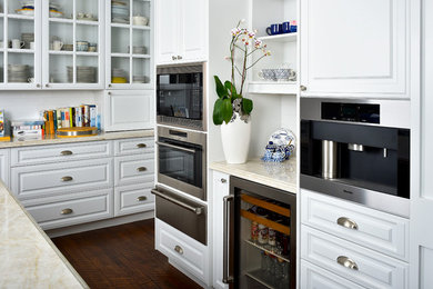 Kitchen - kitchen idea in Orange County