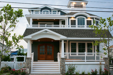 Inspiration for a timeless exterior home remodel in Philadelphia