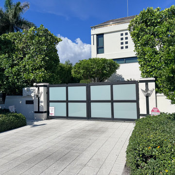 Nearly 1,000 Feet of Discreet Perimeter Security for a Gulf Coast Estate