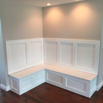 Lighthouse point breakfast nook