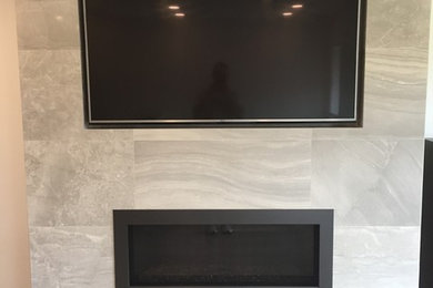 Arts and crafts home theater photo in Vancouver