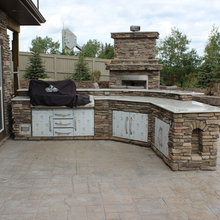 outdoor kitchen
