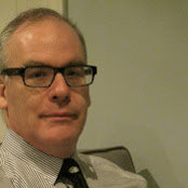 D. Robert Esteys foto