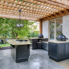 Outdoor Kitchen
