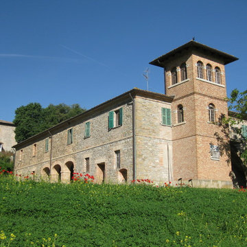 For sale farmhouse in Sant'Angelo in Vado, Le Marche, central Italy