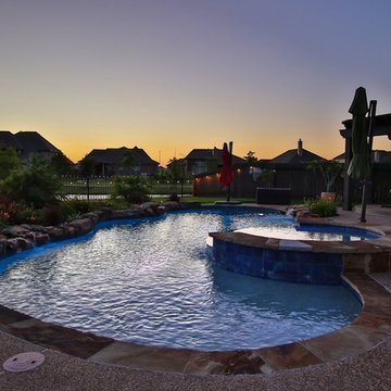 Bilow- Luxury Backyard Pool Lighting