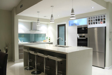 Contemporary kitchen in Canberra - Queanbeyan.