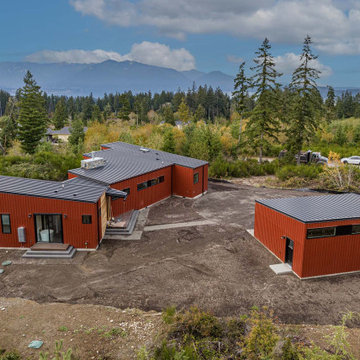 Seabeck - Modern Home + Studio with Panoramic Olympic Mountain Views