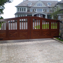 Driveway gate