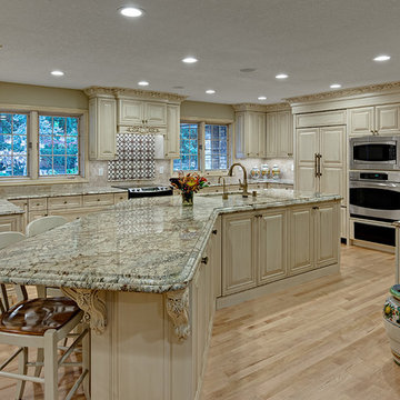 The Many Kitchens of Boyer Building