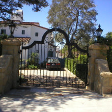 Gate