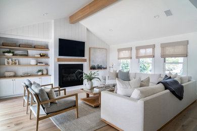 Beach style living room photo in Orange County