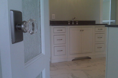Bathroom - traditional bathroom idea in Nashville