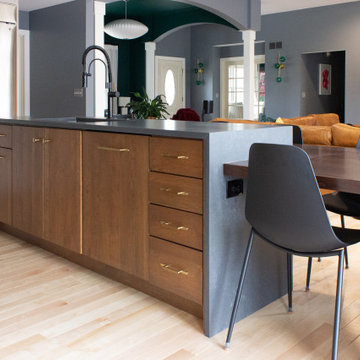 Mixed Materials and Added Functionality for a Mid-Century Modern Remodel