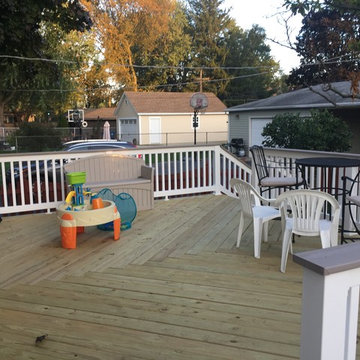 Wood Deck by Elmhurst, IL deck builder