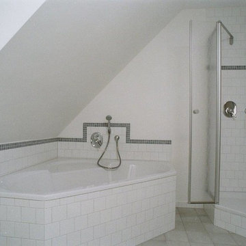 Eckwanne + Dusche