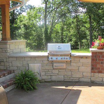 Outdoor Kitchens, Grills, and Refrigerators