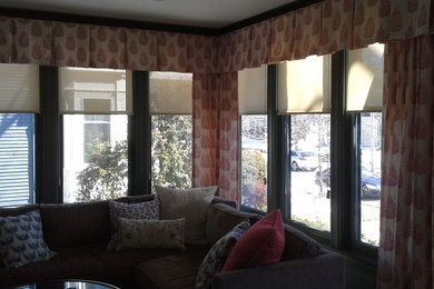 Elegant living room photo in Providence