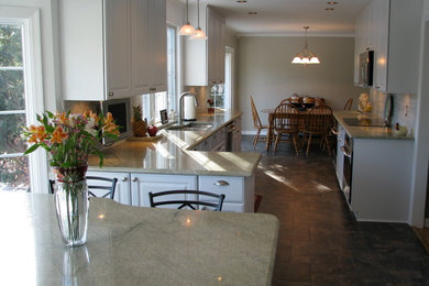Inspiration for a timeless kitchen remodel in New York