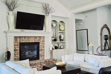 Example of a living room design in Other