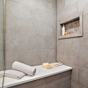 Starmark Bridgeport Kitchen & Primary Bath in White & Blueberry