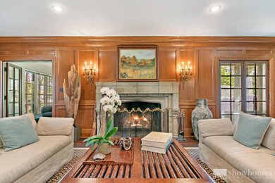 Home design - transitional home design idea in Chicago
