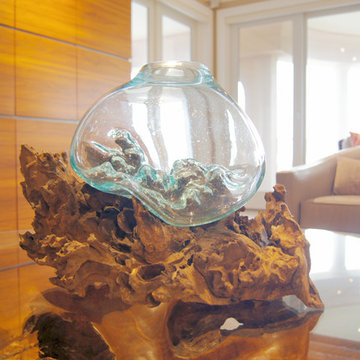 Contemporary Oceanfront Condo